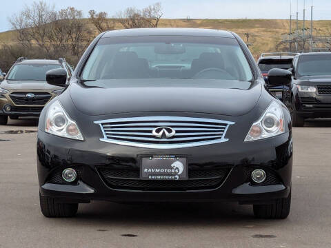 2015 Infiniti Q40