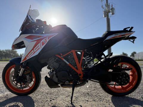 2019 KTM 1290 Super Duke GT