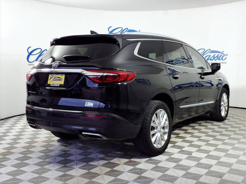 2021 Buick Enclave Essence