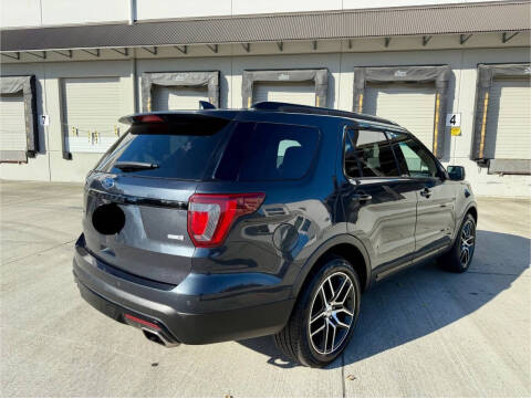 2017 Ford Explorer Sport