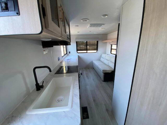 2024 Prime Time RV Avenger