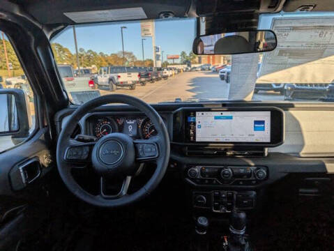 2025 Jeep Gladiator Sport S