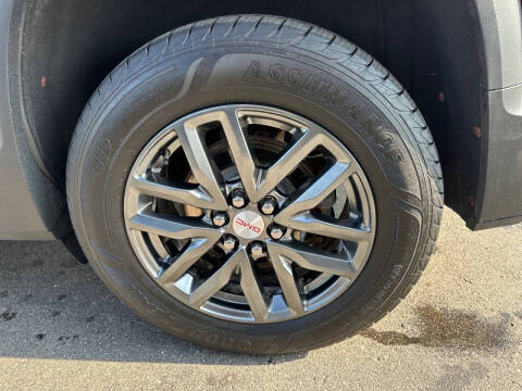2017 GMC Acadia SLT-1