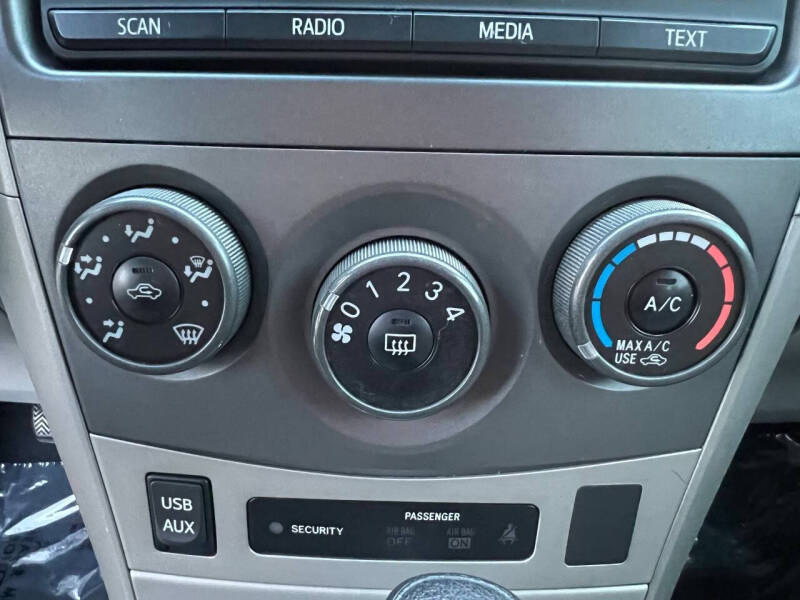 2012 Toyota Corolla LE