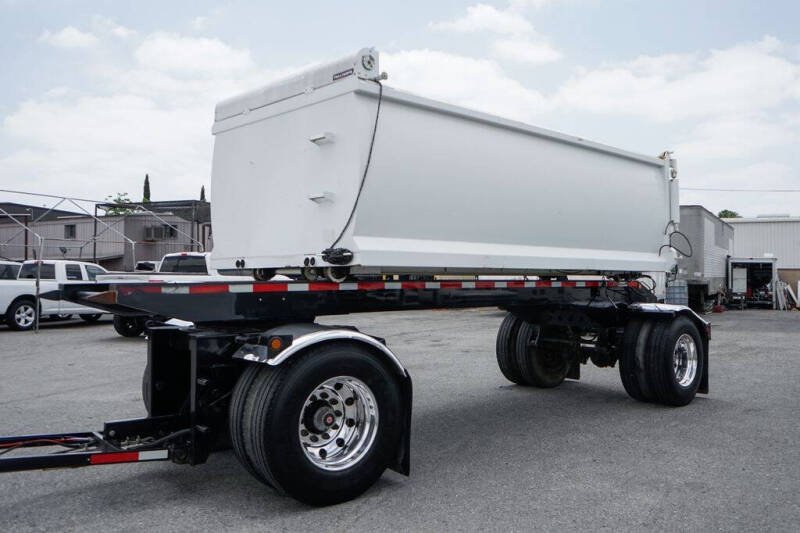 2020 Peterbilt 389