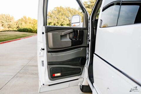 2023 Chevrolet Express 2500