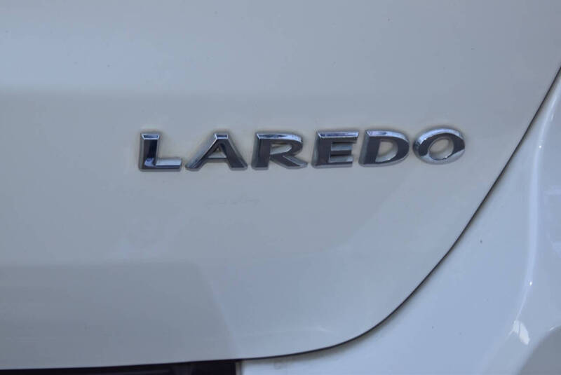 2020 Jeep Grand Cherokee Laredo E