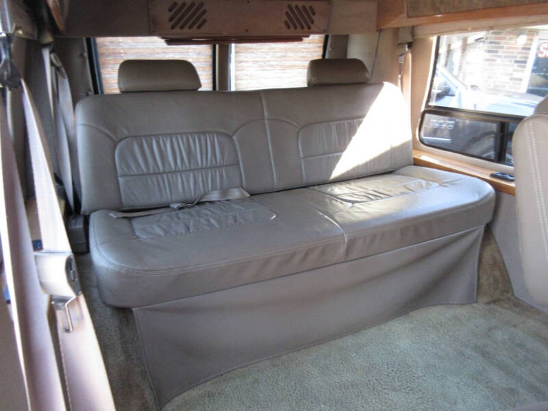 1999 Dodge Ram Van 1500