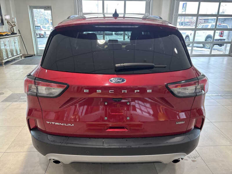 2022 Ford Escape Plug-In Hybrid Titanium