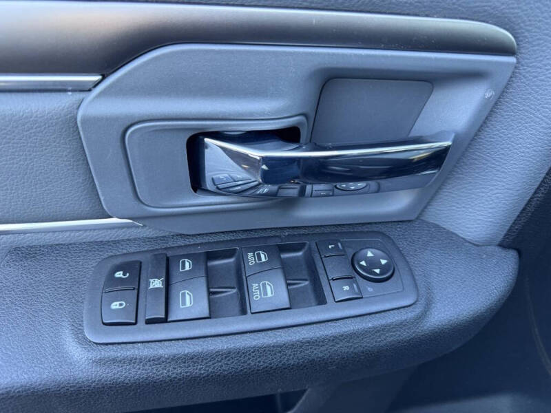 2024 RAM 1500 Classic SLT