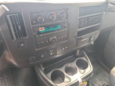 2025 Chevrolet Express 2500