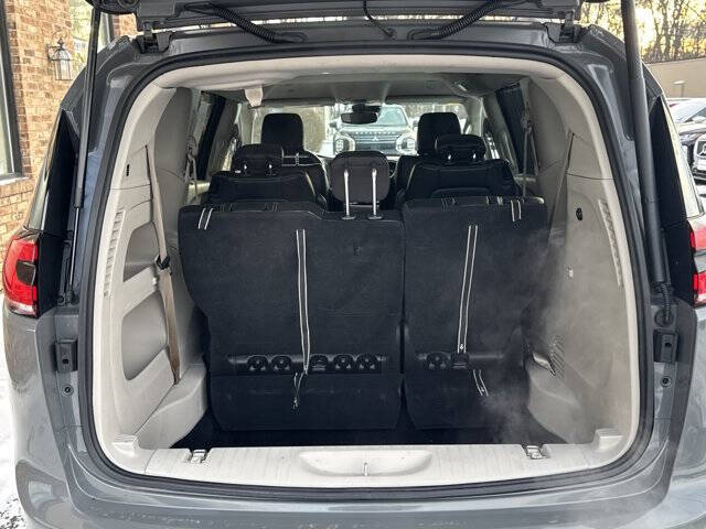 2022 Chrysler Pacifica Touring L