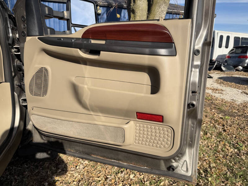 2005 Ford Excursion Limited
