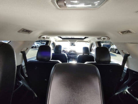 2022 Nissan Pathfinder Platinum