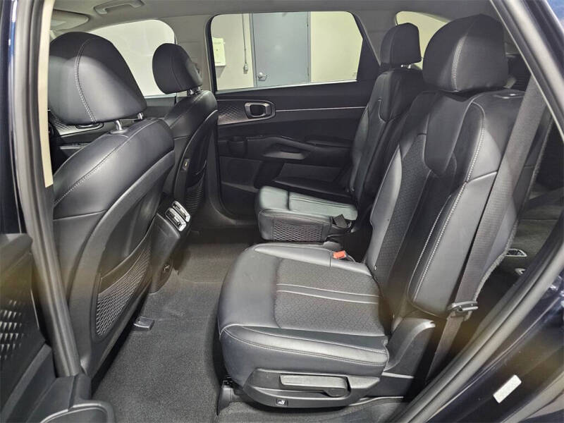 2022 Kia Sorento Hybrid S