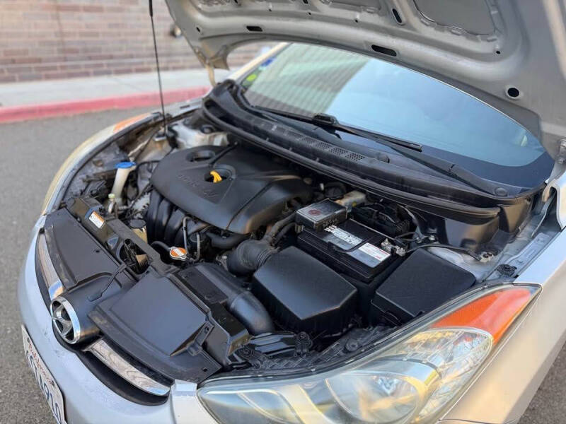 2011 Hyundai Elantra GLS