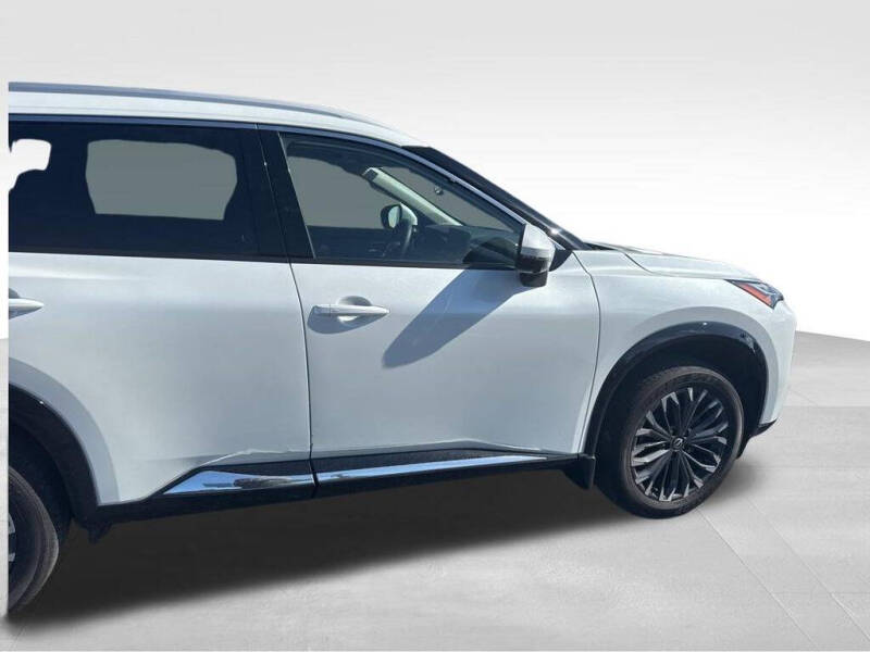 2024 Nissan Rogue Platinum