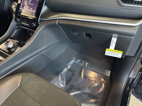 2025 Jeep Grand Cherokee L Altitude X