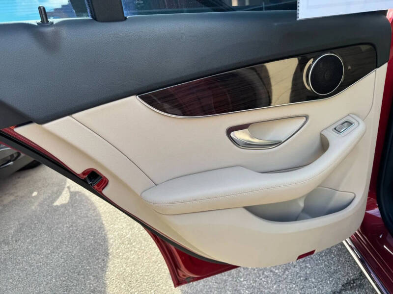 2018 Mercedes-Benz C-Class C 300