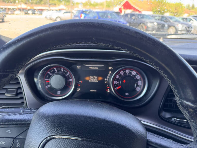 2016 Dodge Challenger SXT