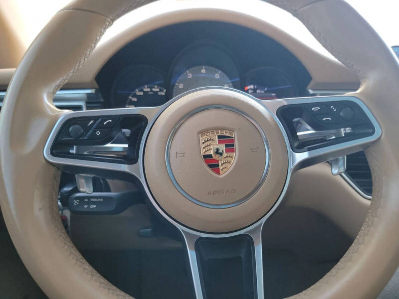 2015 Porsche Macan S