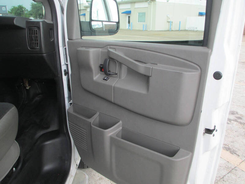 2020 Chevrolet Express 2500