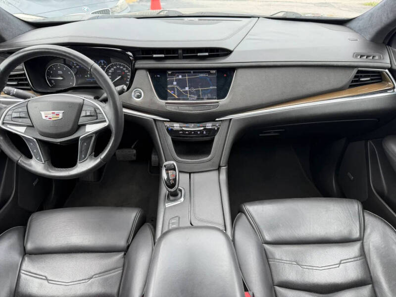 2017 Cadillac XT5 Platinum