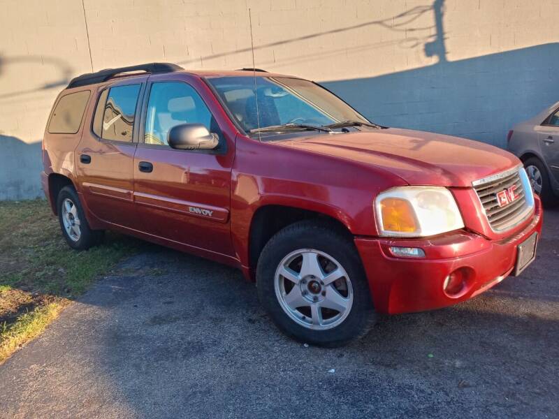 2003 GMC Envoy XL for sale at Double Take Auto Sales LLC in Dayton OH