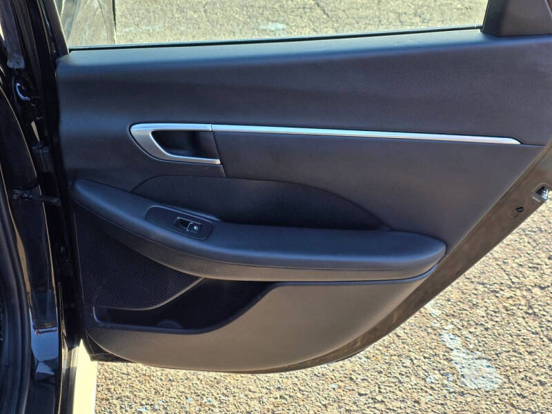 2022 Hyundai Sonata Hybrid Blue