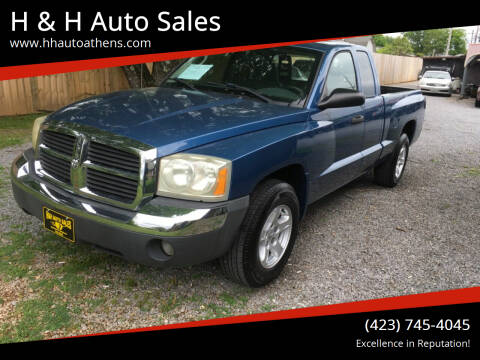 2005 Dodge Dakota for sale at H & H Auto Sales in Athens TN