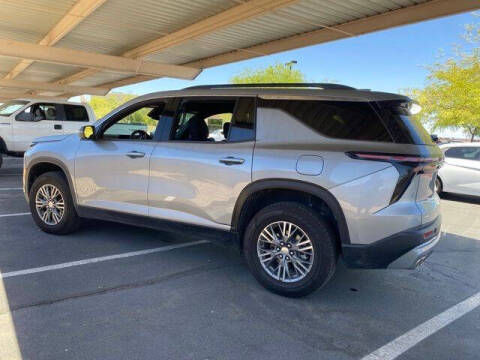 2024 Chevrolet Traverse LT