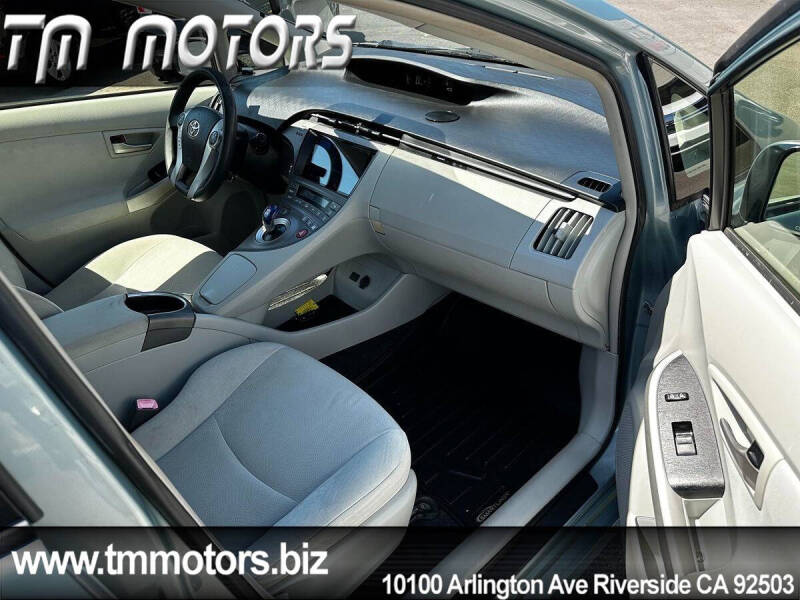 2012 Toyota Prius Three