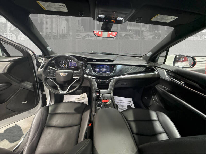 2023 Cadillac XT6 Premium Luxury