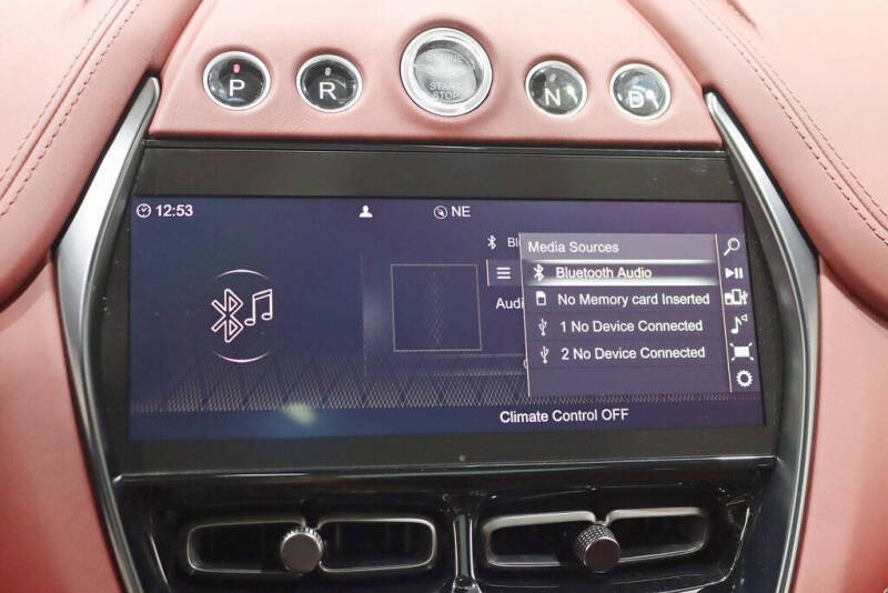 2021 Aston Martin DBX