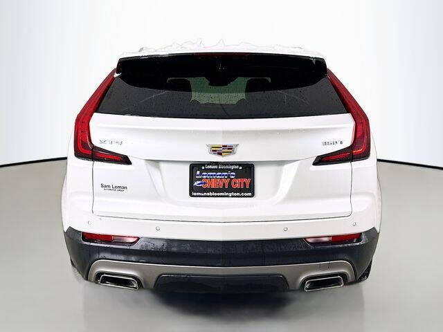 2023 Cadillac XT4 Premium Luxury