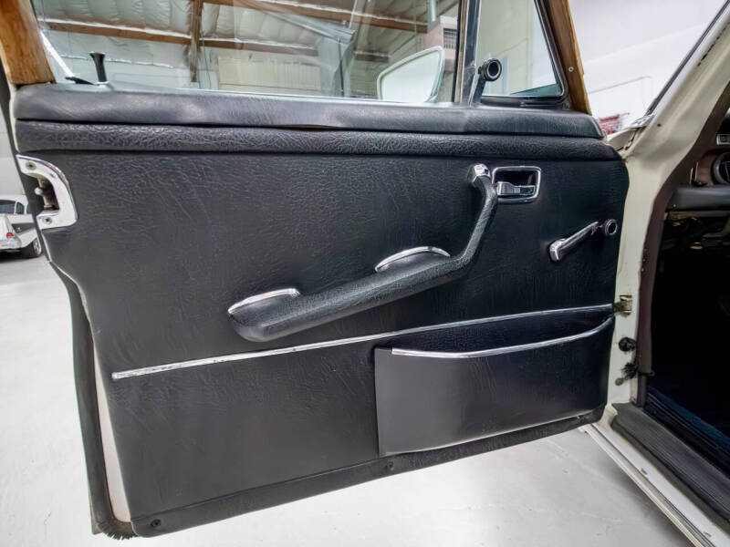 1971 Mercedes-Benz 280-Class