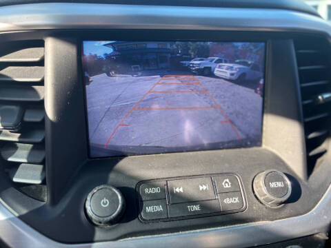 2017 GMC Acadia SLT-1