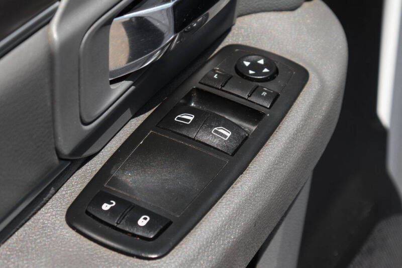 2015 RAM 1500 SLT