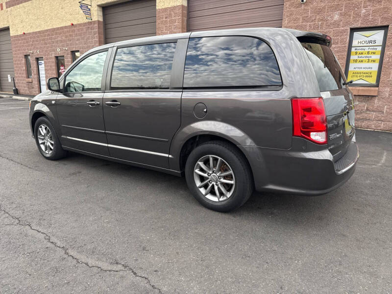 2014 Dodge Grand Caravan SE