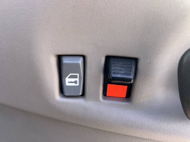 2005 Chevrolet Astro LS