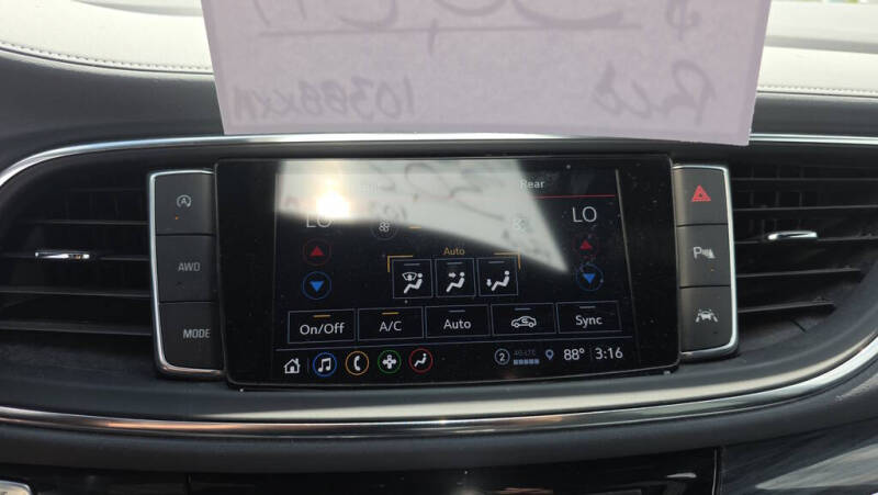 2023 Buick Enclave Essence