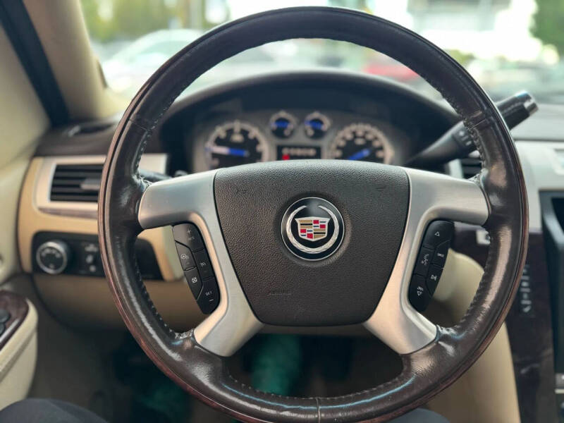 2010 Cadillac Escalade Premium