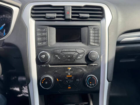2013 Ford Fusion SE