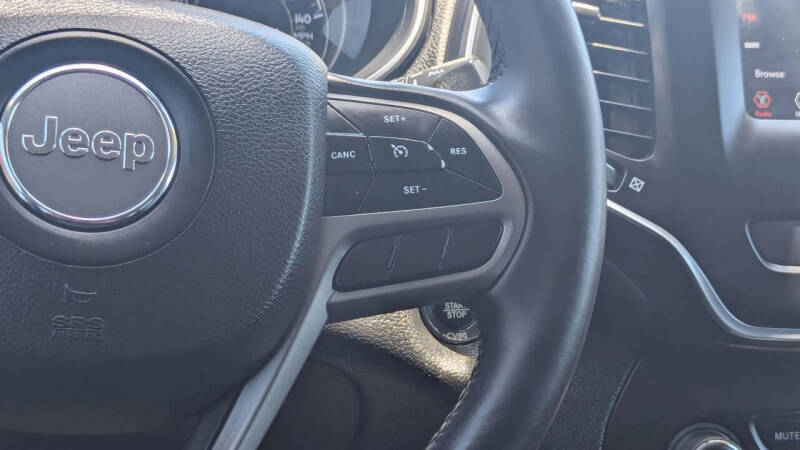 2019 Jeep Cherokee Latitude Plus
