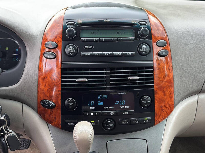 2009 Toyota Sienna XLE