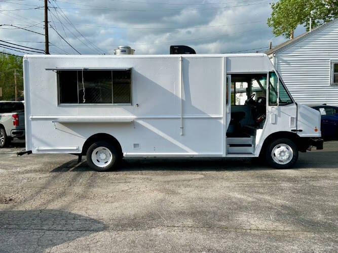 2019 Ford Stripped Chassis