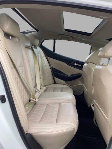 2023 Nissan Maxima 3.5 Platinum