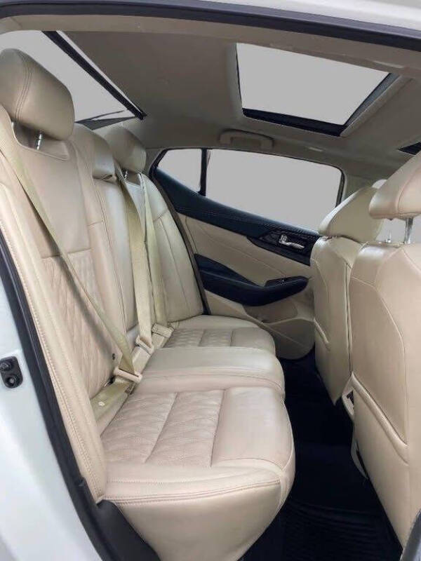 2023 Nissan Maxima 3.5 Platinum