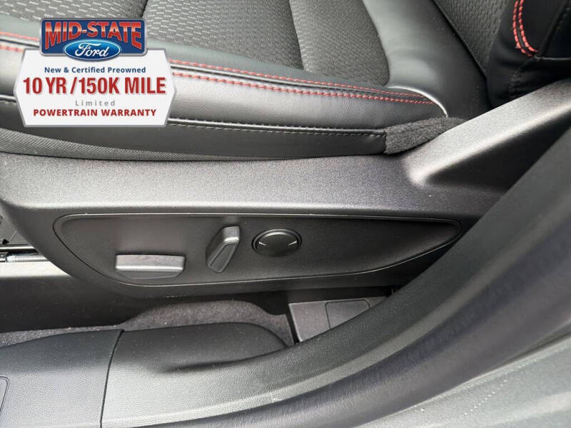 2026 Ford Escape Hybrid ST-Line Select