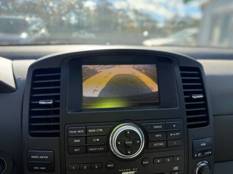 2011 Nissan Pathfinder Silver Edition